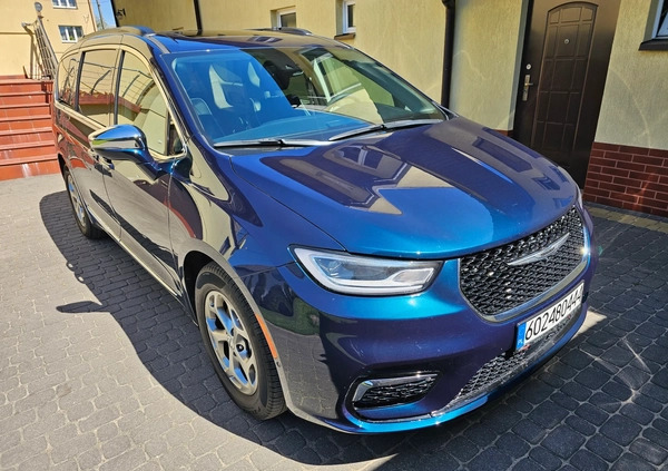 samochody osobowe Chrysler Pacifica cena 240957 przebieg: 23283, rok produkcji 2022 z Sompolno